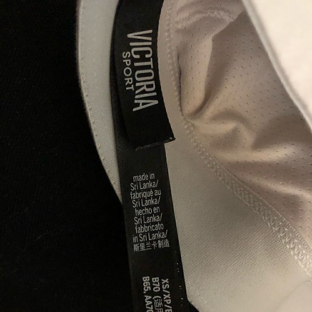 Victoria Sport sports bra - Picture 3 of 5